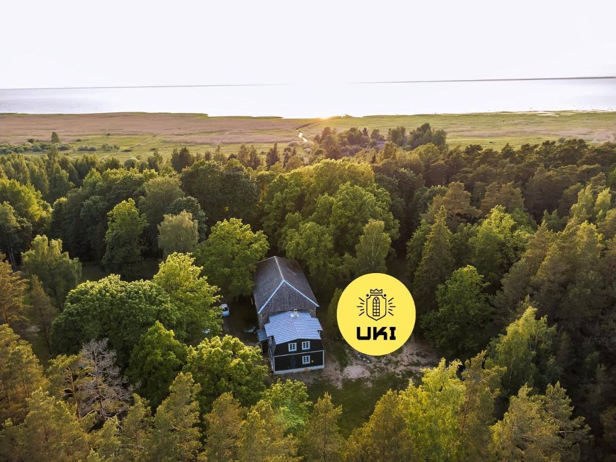 Uki Puhkekuela * Pärnu